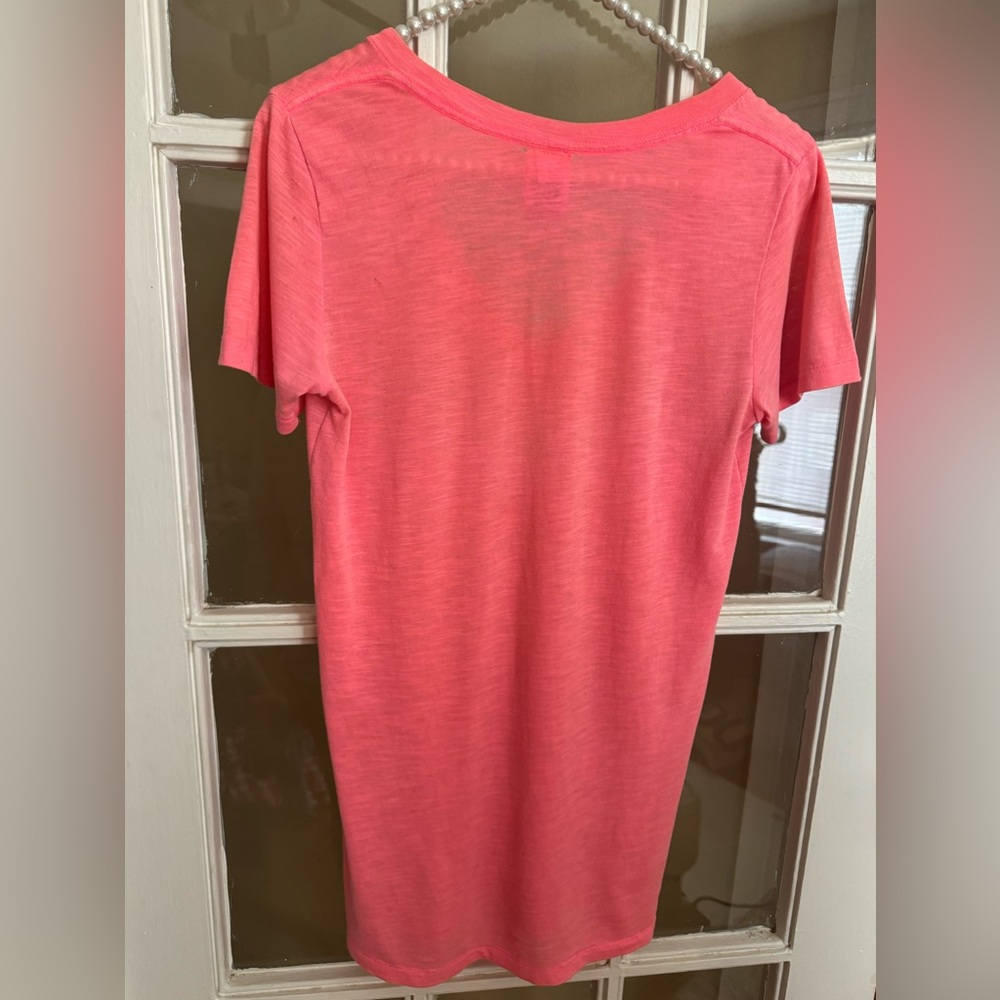 PINK V Neck - Picture 2 of 7